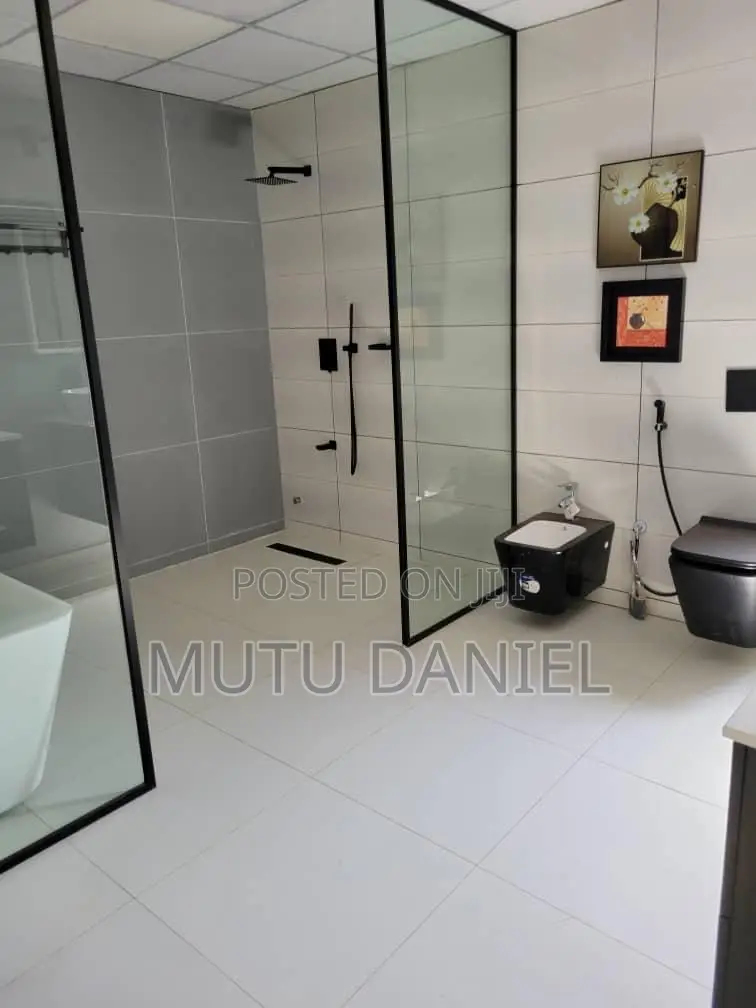 5bdrm Duplex in Katampe Extension for rent