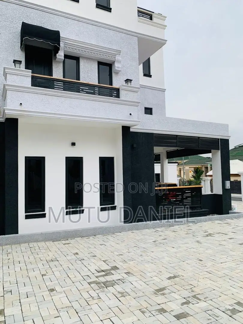5bdrm Duplex in Katampe Extension for rent