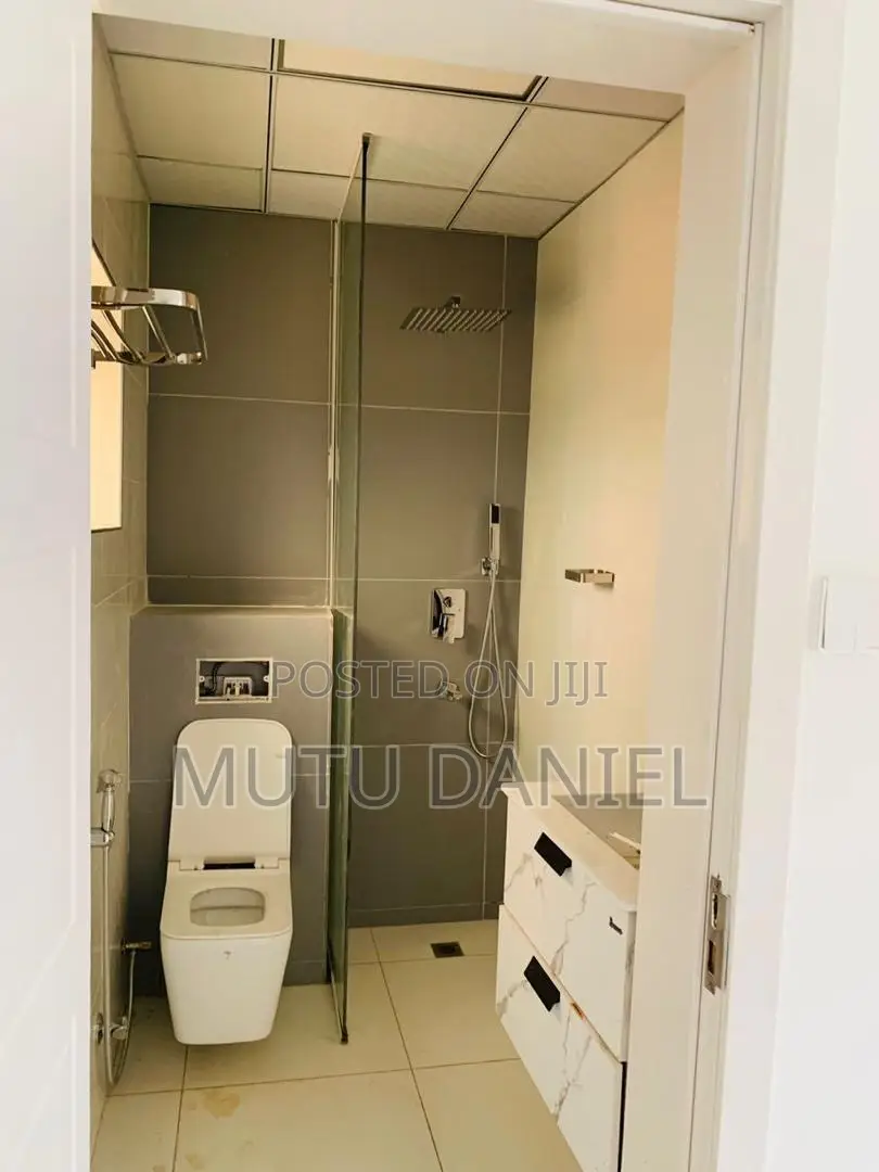 5bdrm Duplex in Katampe Extension for rent