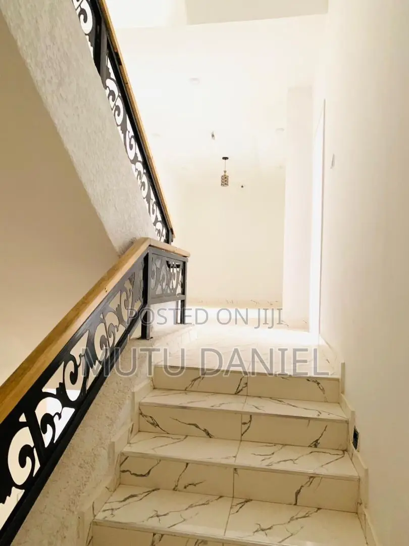 5bdrm Duplex in Katampe Extension for rent