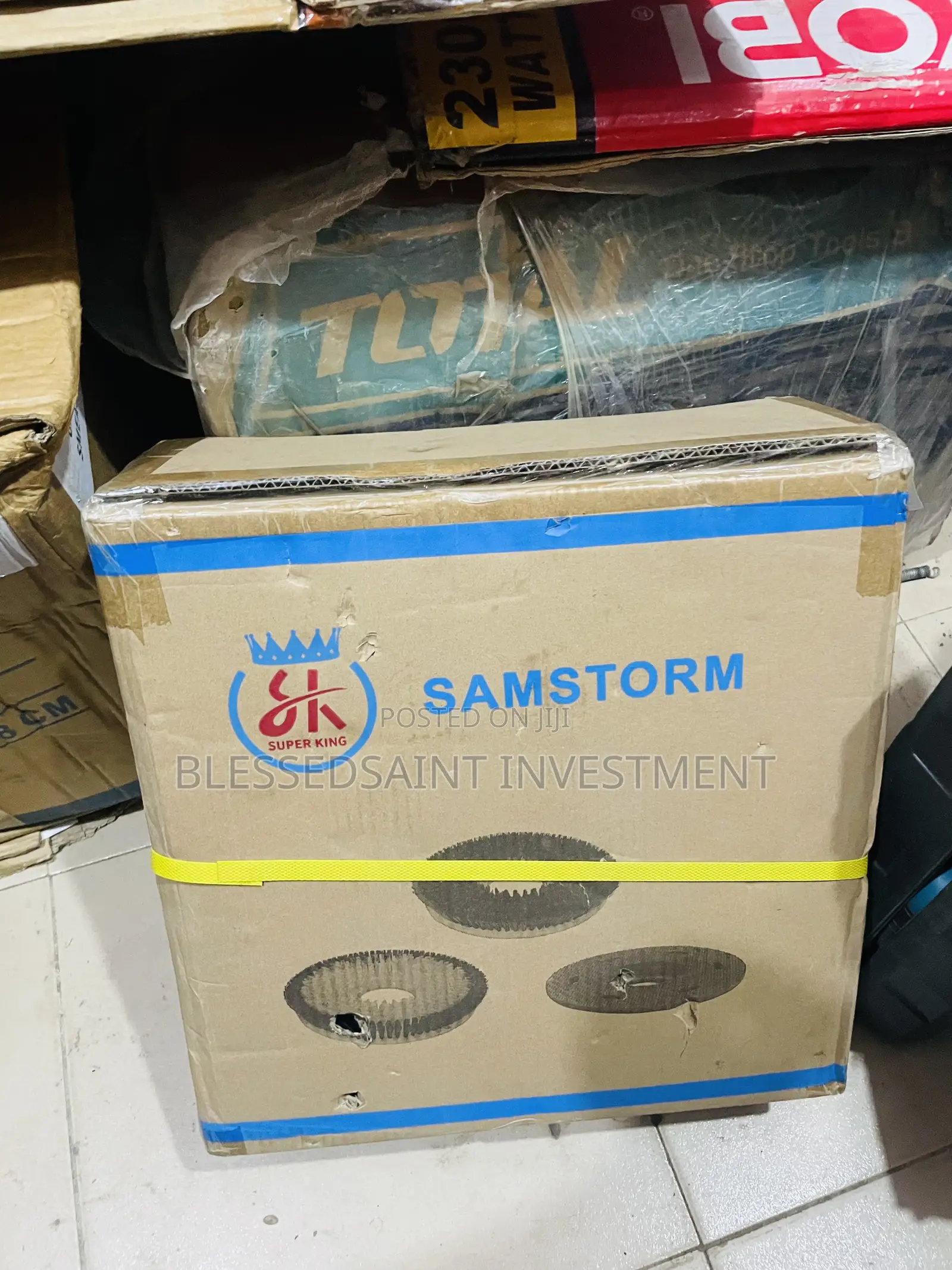 Samstorm Scrubbing Machine