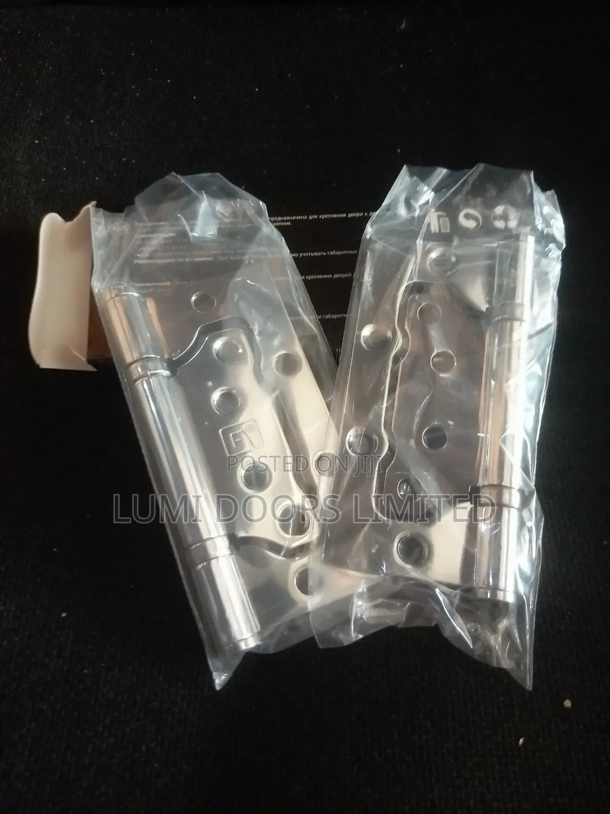 Butterfly Door Hinges