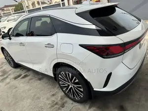 Lexus RX 2024 White