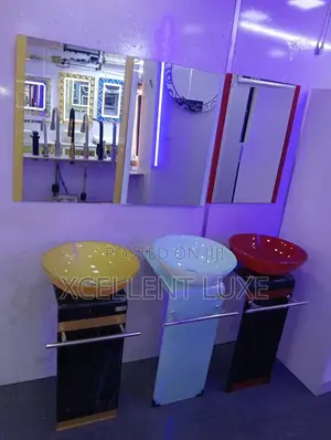 High Quality Glass Standing Wash Hand Basin