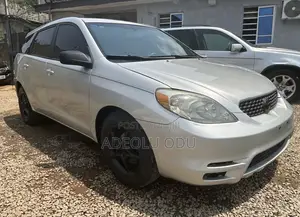 Photo - Toyota Matrix 2004 Silver