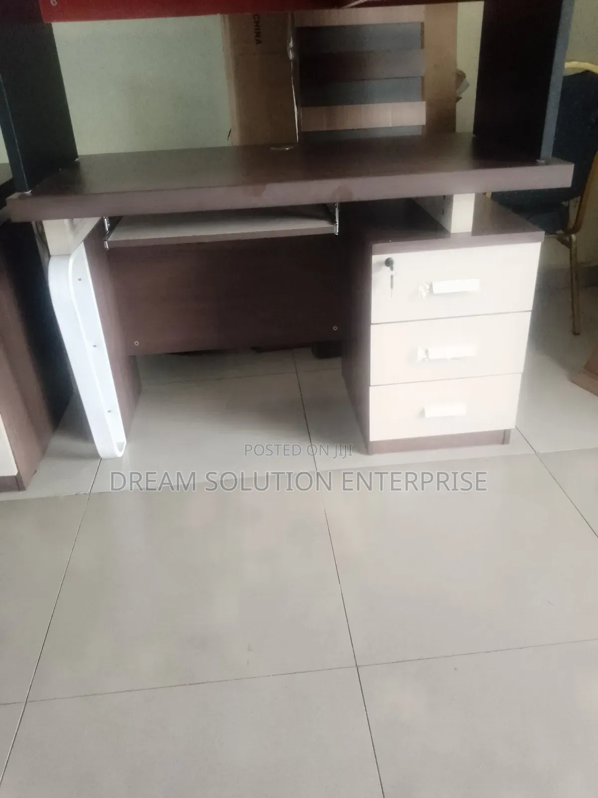 1.2 Mini Executive Desk