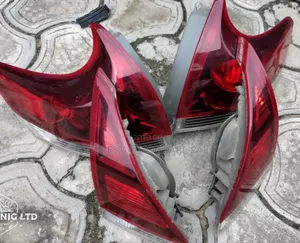 Toyota Venza Complete Back Light Set 2014 Model