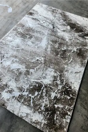 High Grade Center Rug