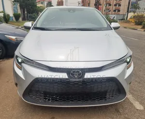 Toyota Corolla 2022 Silver