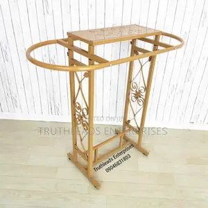 New Dubai Trending Clothes Display Rack