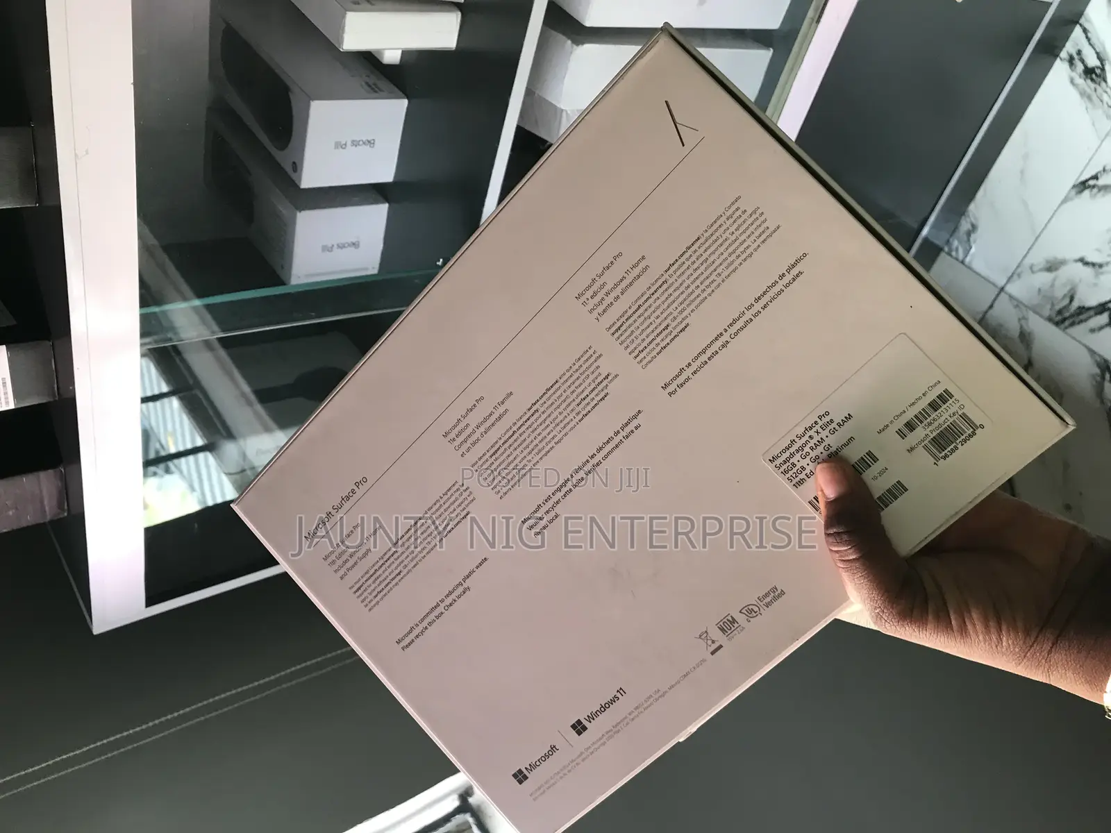 New Laptop Microsoft Surface Pro 16GB Intel Core I7 SSD 512GB