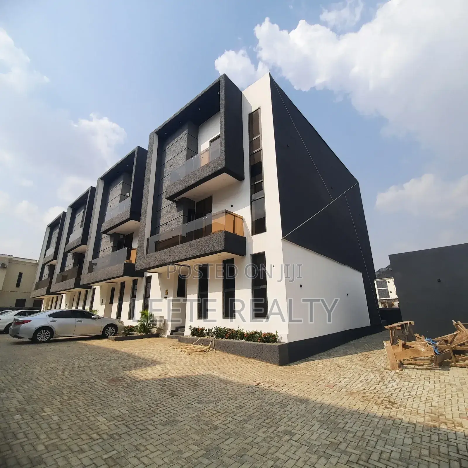 4 Bed-Room Terrace Duplex With a Bq