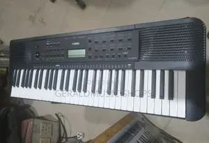 Uk Used Yamaha PSR-E273 Keyboard