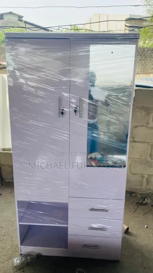 Neat and Well Constructed 3x6 Wardrobe