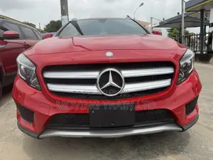 Mercedes-Benz GLA 250 2017 Red