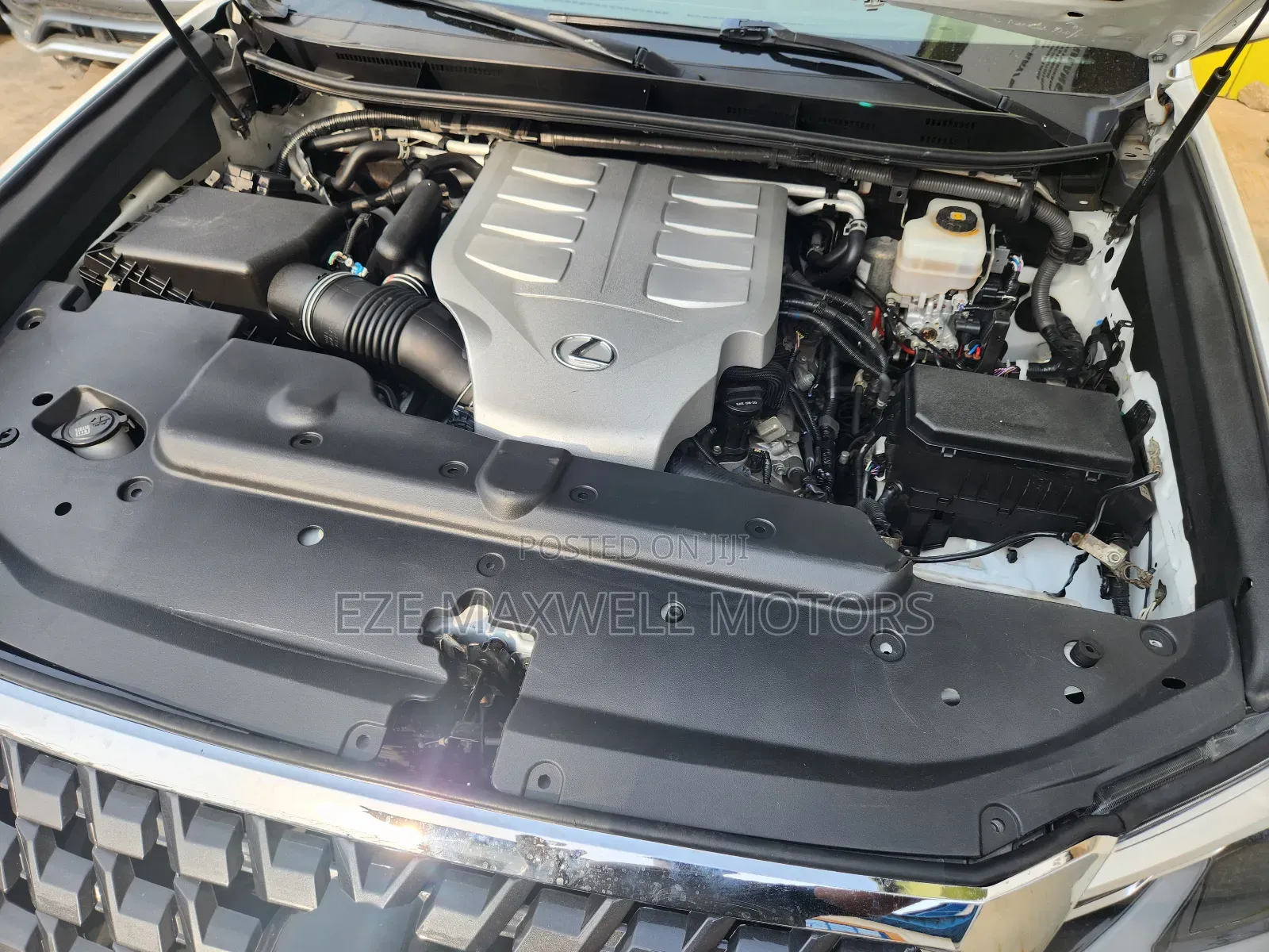 Lexus GX 2019 White