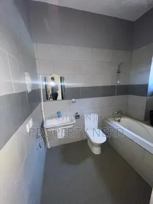 Photo - 5bdrm Townhouse / Terrace in Life Camp for rent