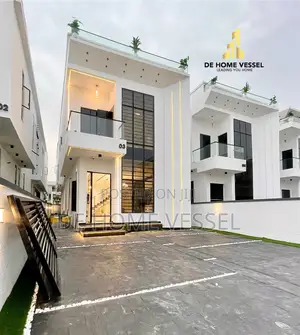 5bdrm Duplex in Chevron for sale