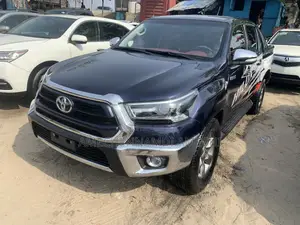 Toyota Hilux 2019 Blue