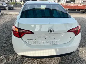 Toyota Corolla 2017 White
