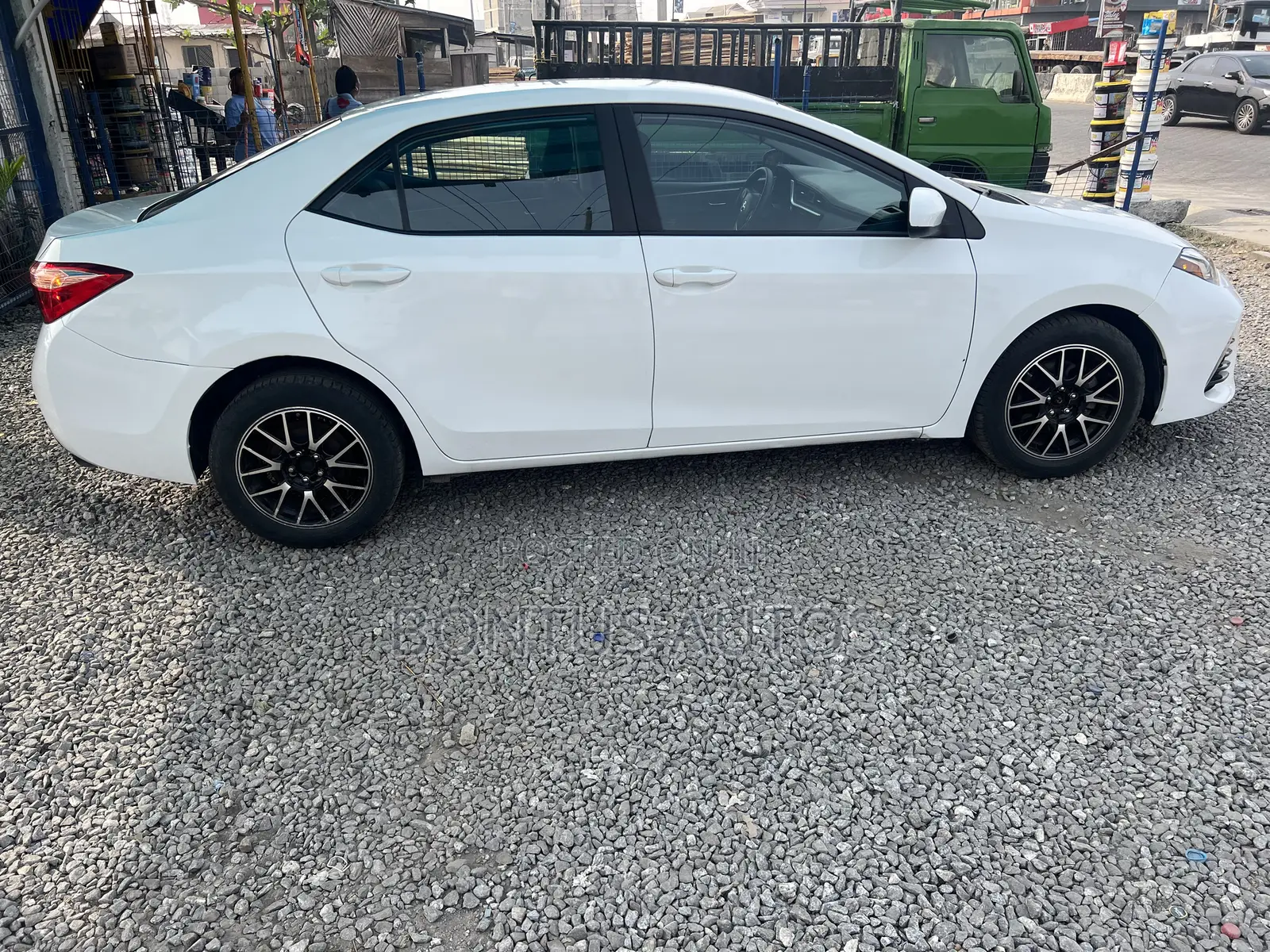 Toyota Corolla 2017 White