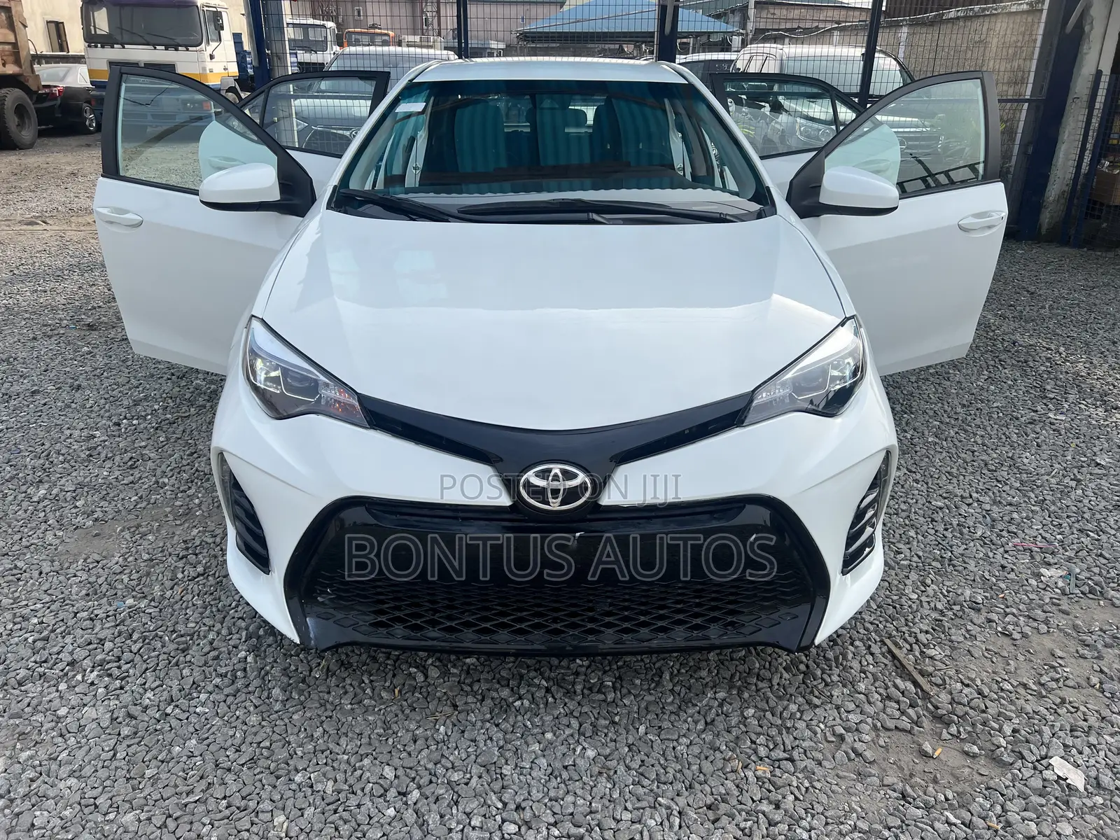 Toyota Corolla 2017 White