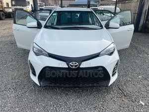 Toyota Corolla 2017 White