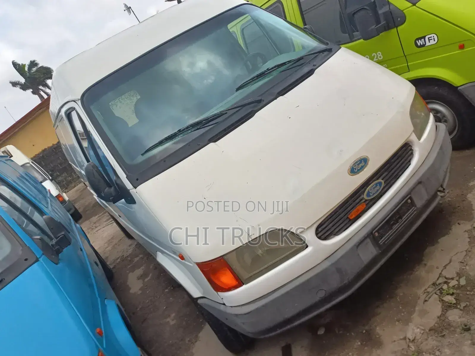 Ford Transit 2000 White