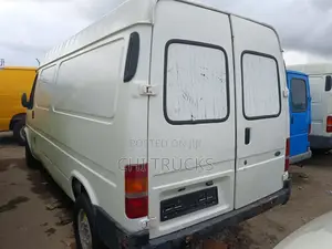 Ford Transit 2000 White