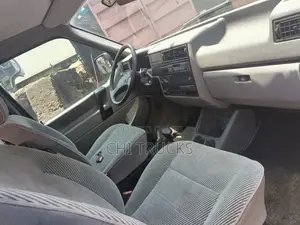 Volkswagen Transporter 2005 Grey