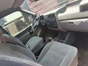 Volkswagen Transporter 2005 Grey