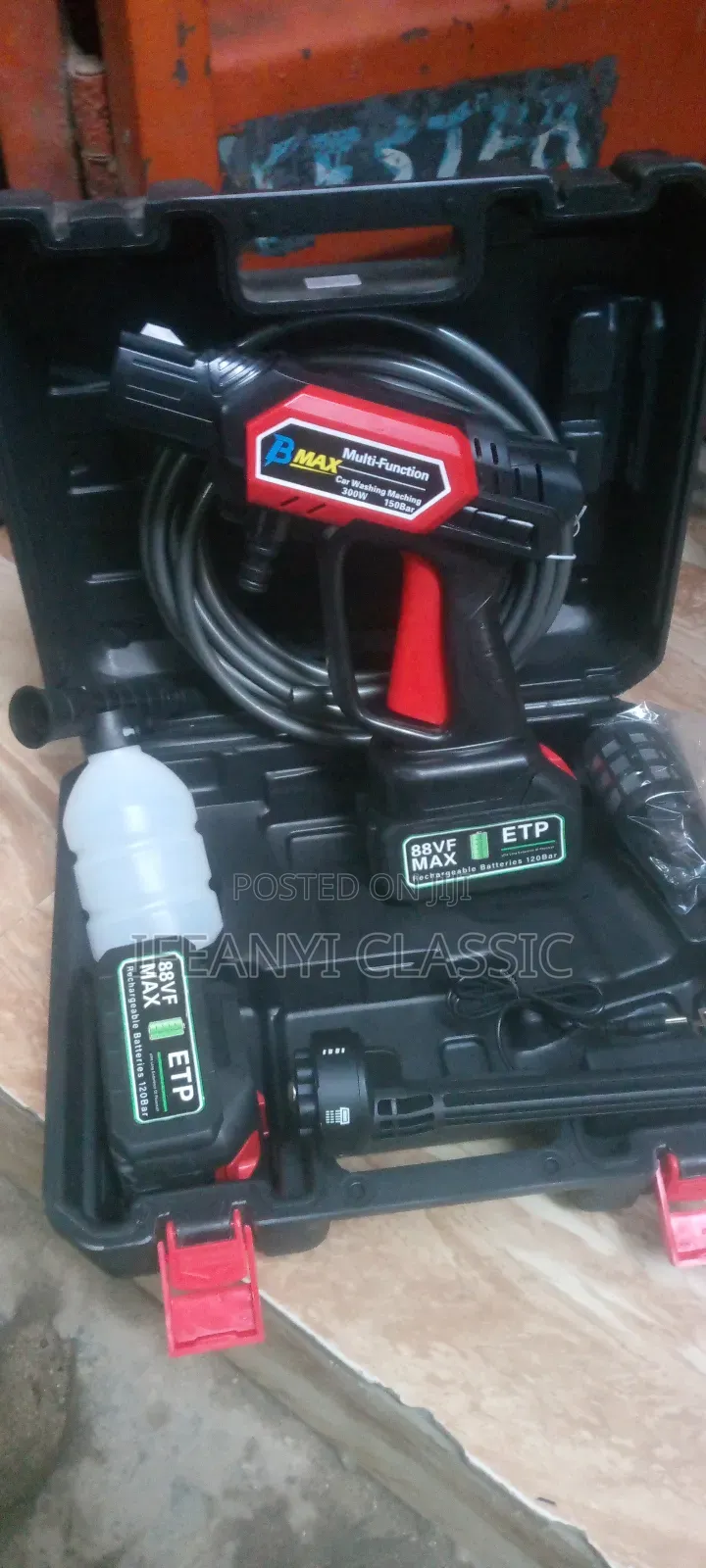 Cordless Pressure Washer