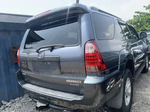 Toyota 4-Runner Limited V6 2009 Gray
