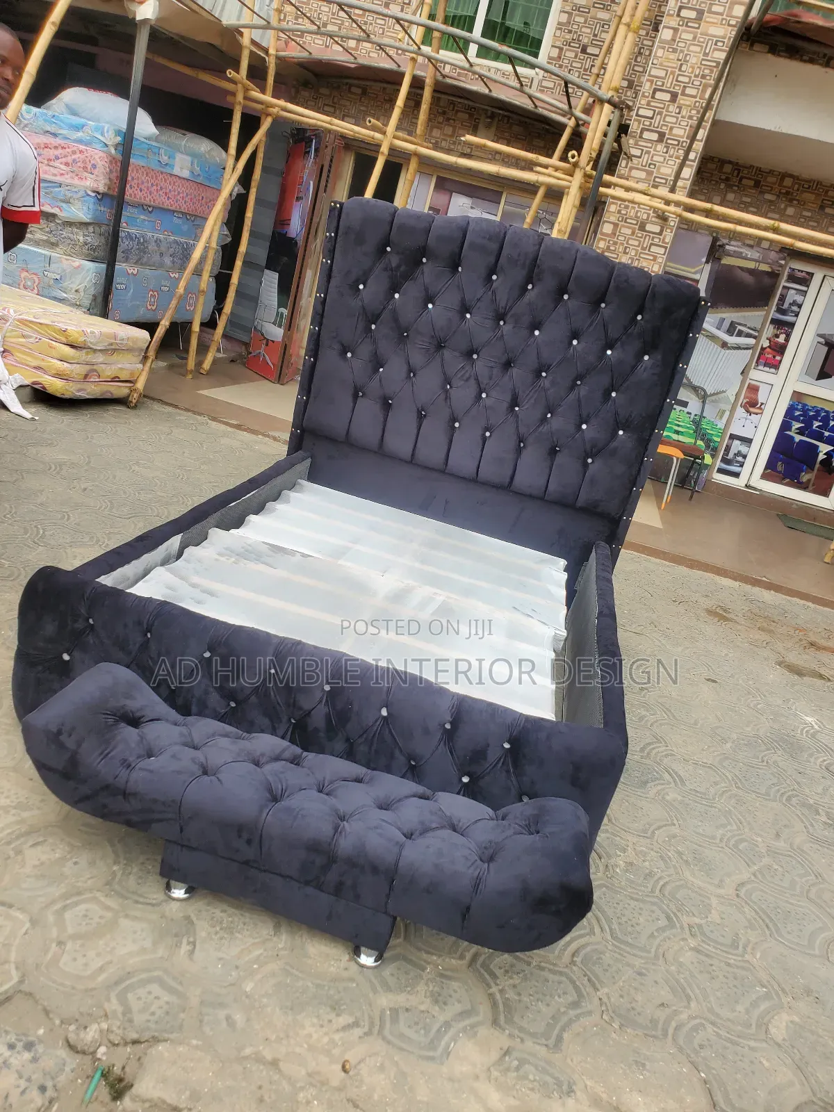 Black 4/6 Upholstery Bedframe