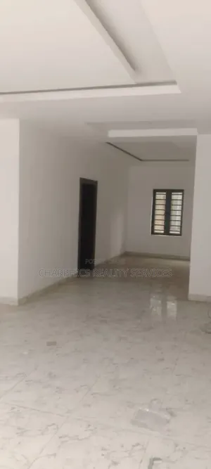 3bdrm Block of Flats in Ikeja GRA for sale