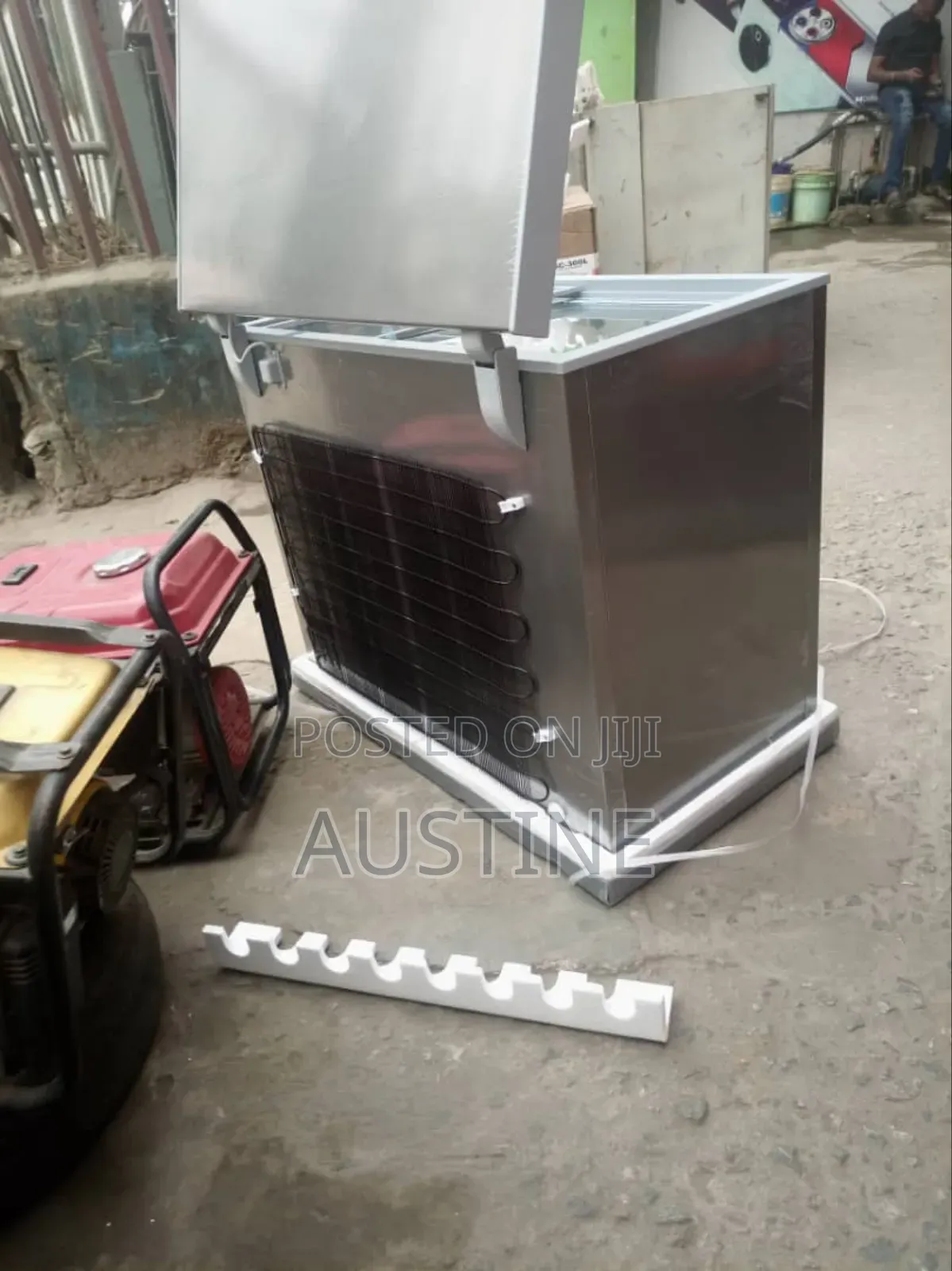 Brand New Lg 350l Chest Freezer>>External Compressor>>Silver