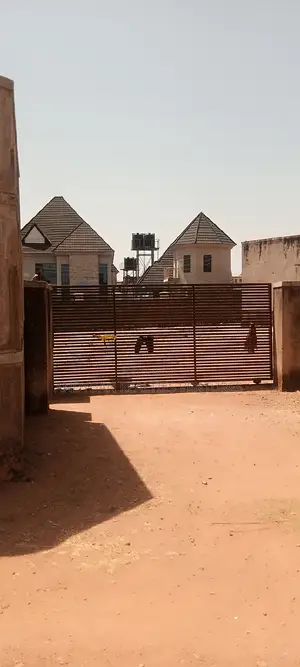 4bdrm Bungalow in Jos for sale