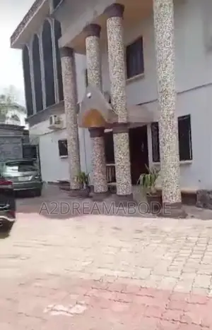 Massive Hotel