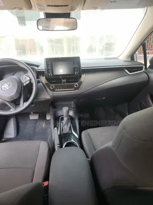 Toyota Corolla 2023 Silver