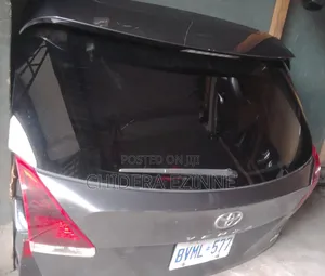 Toyota Venza 2010 Model Complete Boot