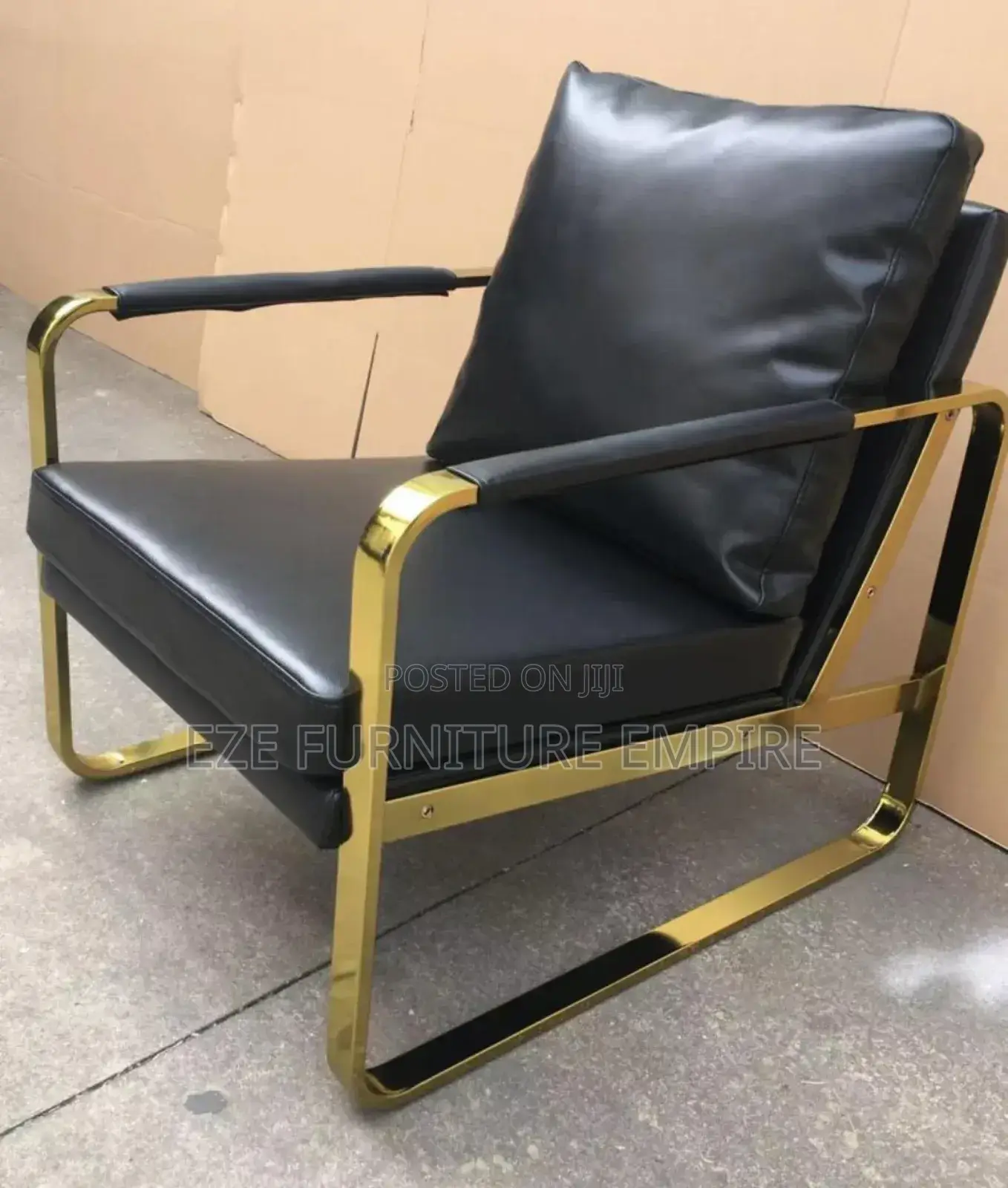 Single Sofa Chair With Soft Leather