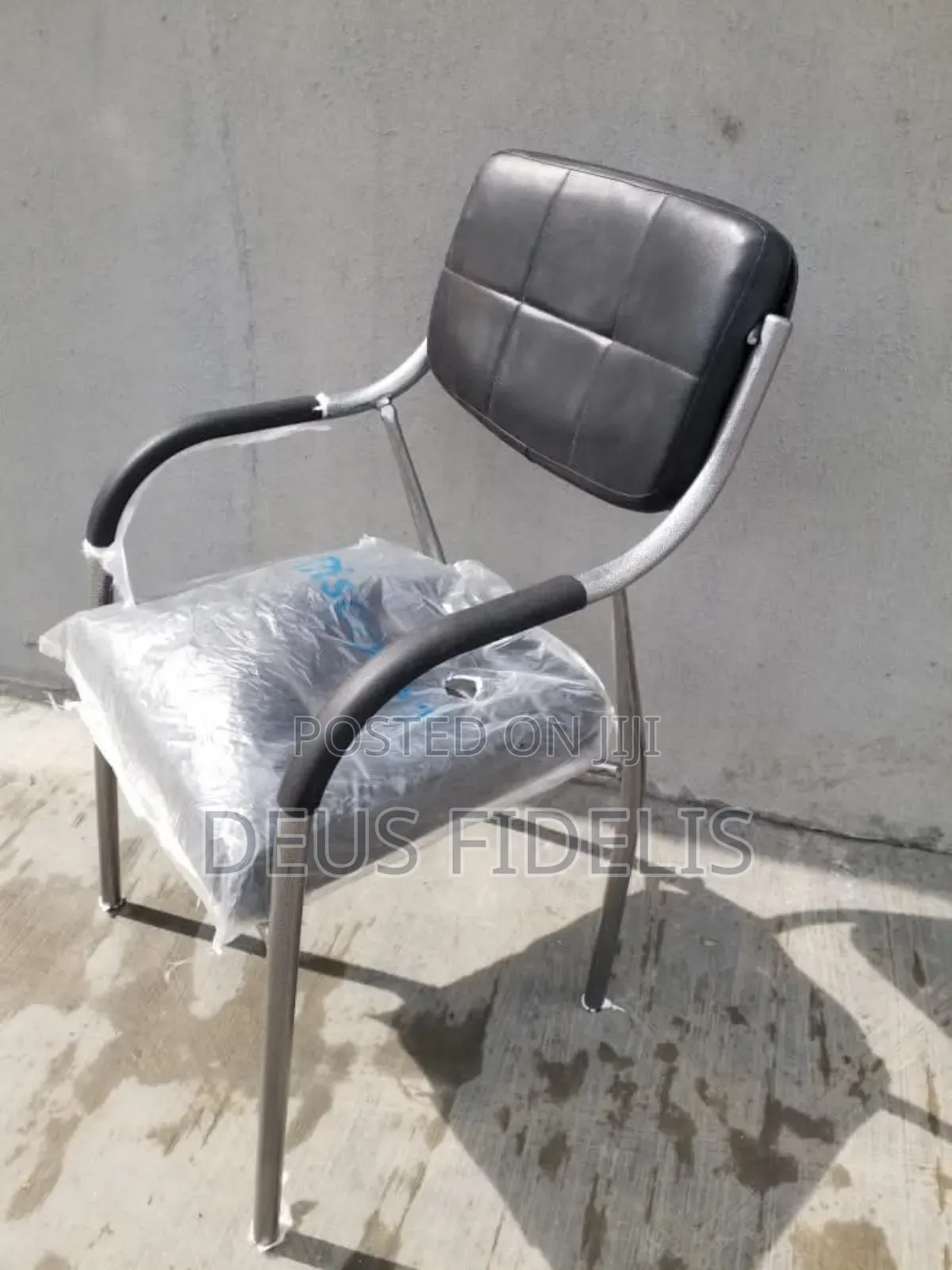 Stackable Office Chair Discovery Products