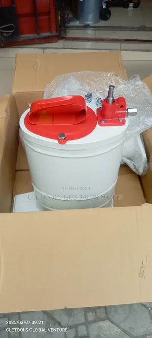 Hand Grease Buck 20liters