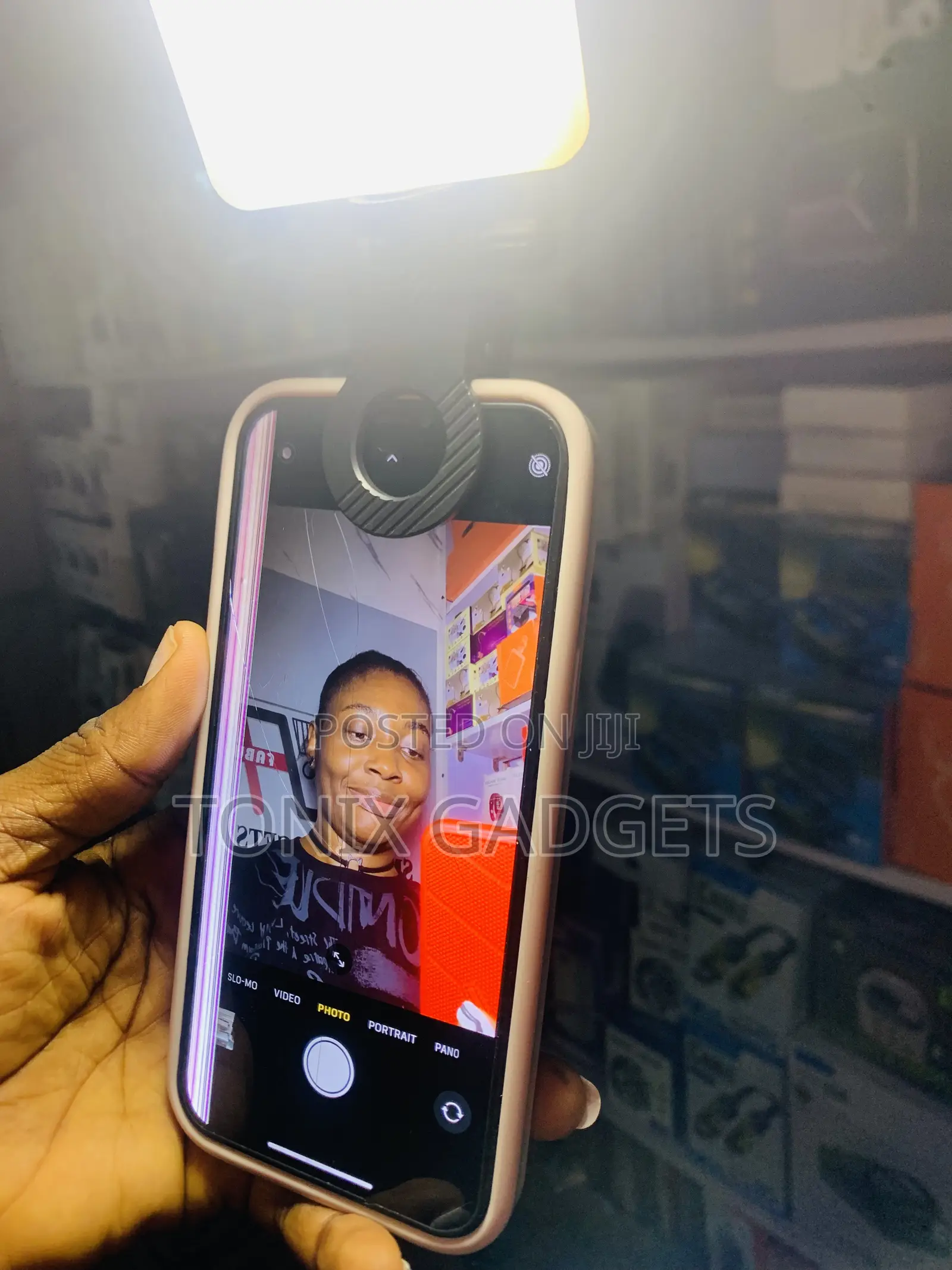 Professional Mobile Pocket Filled Light With Different Shade