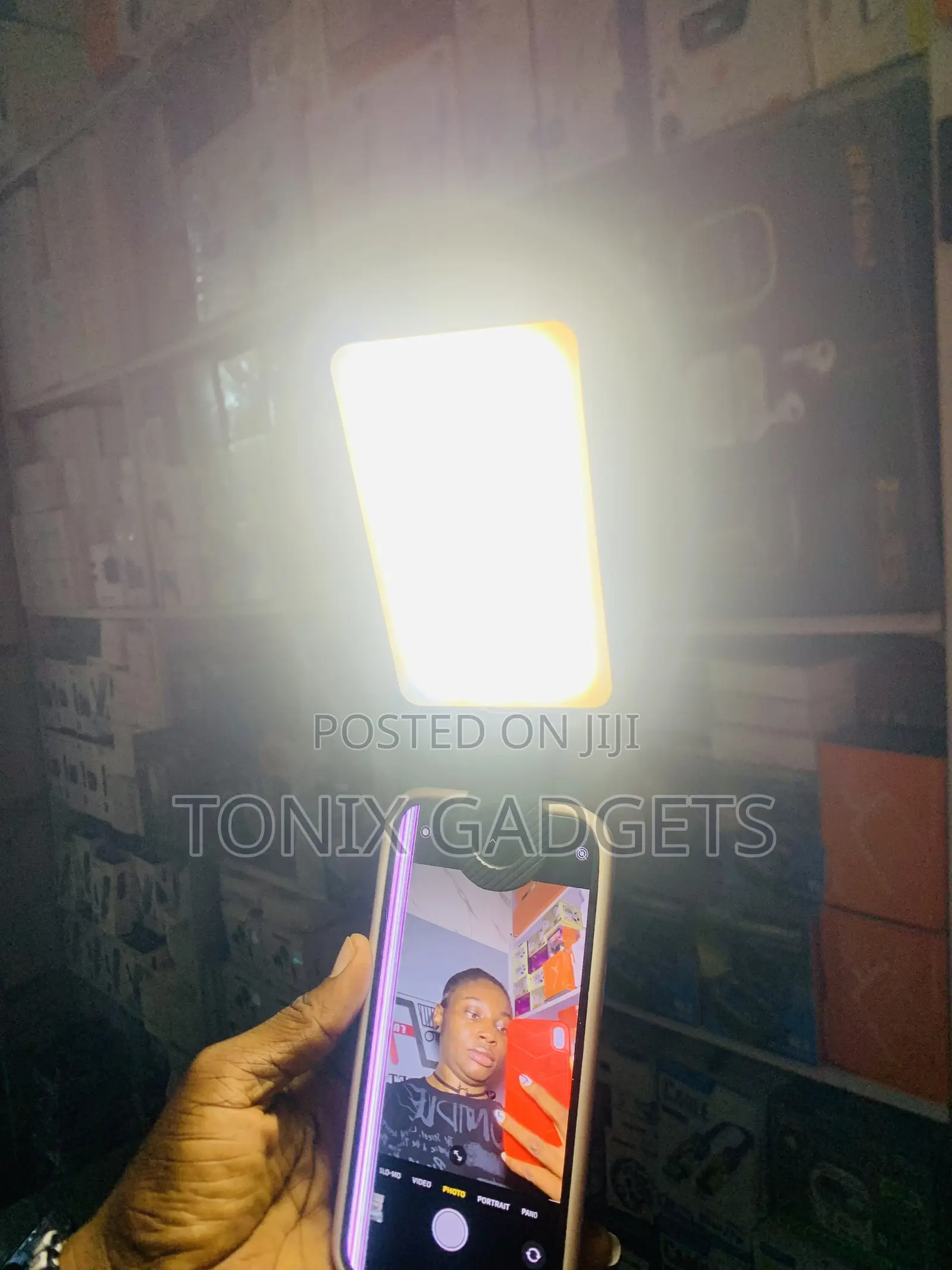 Professional Mobile Pocket Filled Light With Different Shade