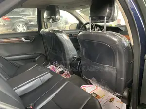 Mercedes-Benz C300 2013 Blue