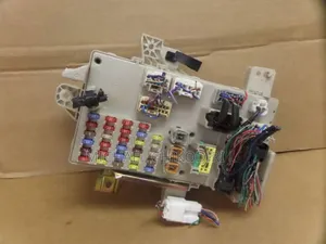 Fuse Box for Toyota Camry 2004