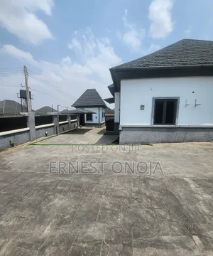 3bdrm Bungalow in Efab Verizon, Gwarinpa for sale