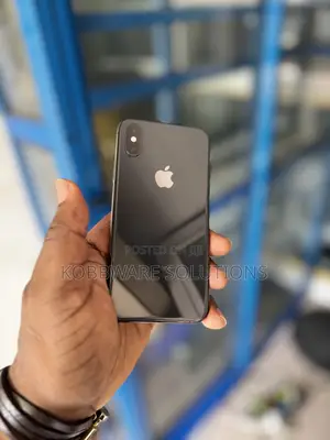 Photo - Apple iPhone XS 64 GB Black