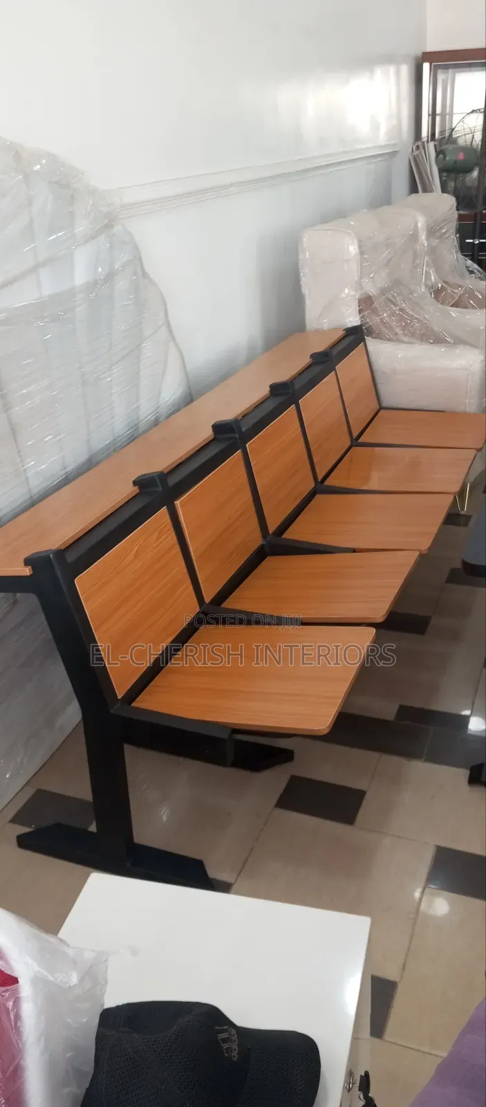 5 Seaters Unique Lecture Hall Table and Chair